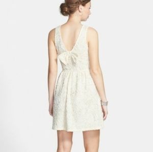 NWT Cream & Gold Textured Bow Dress